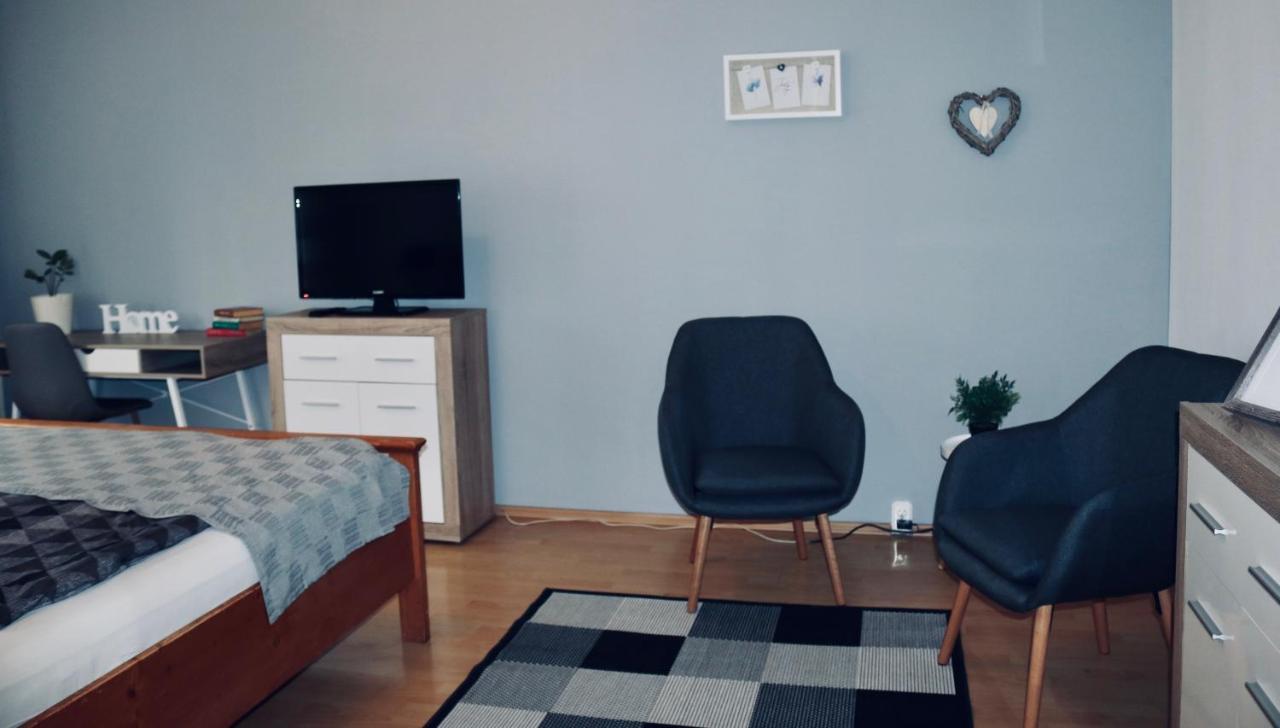 Szabadsag Apartman Печ Екстериор снимка